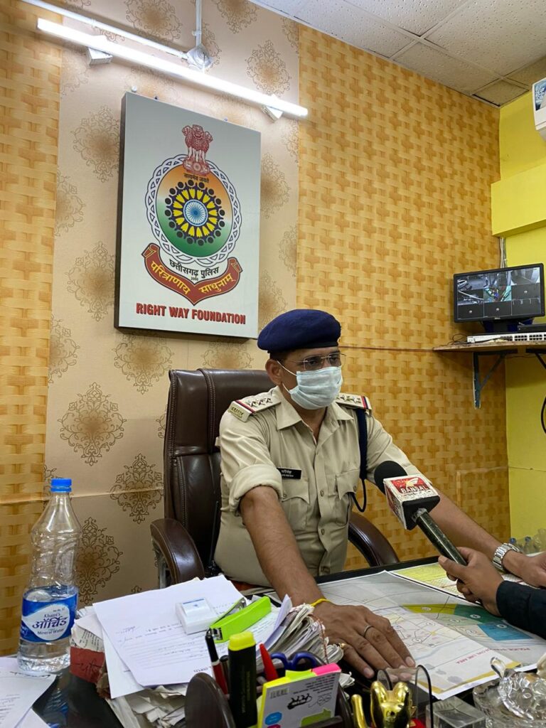 कांग्रेस पार्षद और बंजारे दम्पति के खिलाफ सिविल लाइन पुलिस ने मामला दर्ज किया , कोरोना से पीड़ित होने का आरोप लगा घर से भगाने का मामला