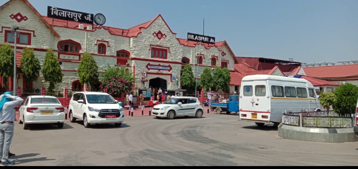 कल रविवार को 5 श्रमिक स्पेशल ट्रेनें बिलासपुर आएगी ,जो चाम्पा  व रायपुर जाएगी ,दिल्ली से छूटने वाली ट्रेन बिलासपुर आकर रुकेगी ।