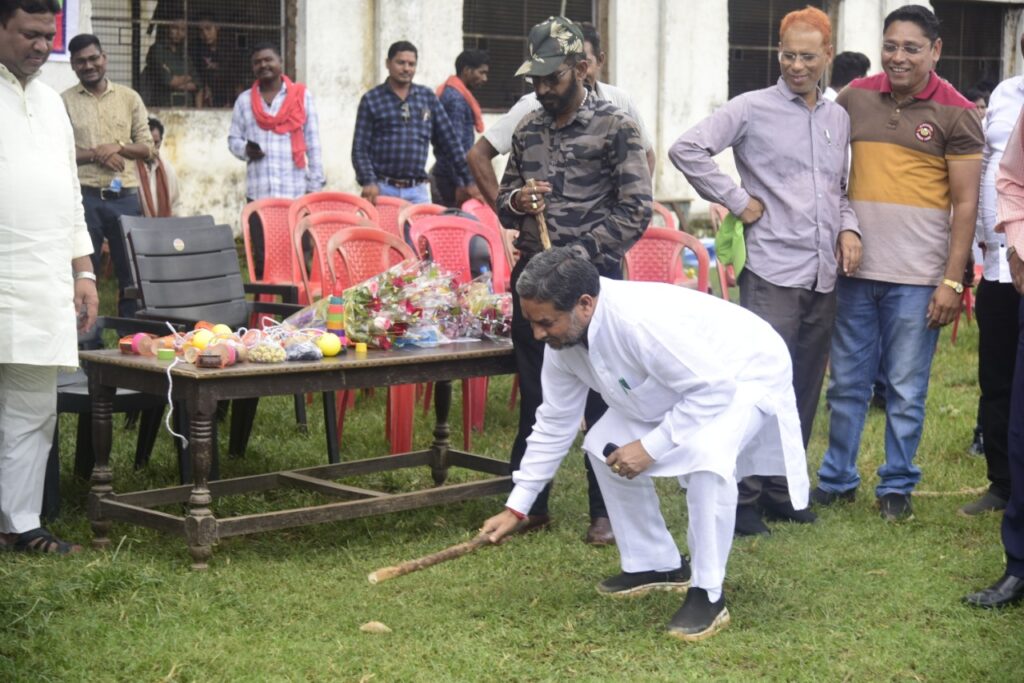 जिले में छत्तीसगढ़िया ओलंपिक खेलों की धूम महापौर रामशरण यादव ने कहा :पारंपरिक खेलों को बढ़ावा देने का बेहतर अवसर है छत्तीसगढ़िया ओलंपिक